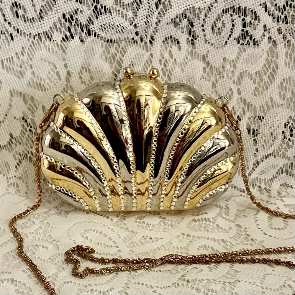 Vintage, Clam Shell with Rhinestones Evening Metal Purse-Crossbody 6.5in x4.5in